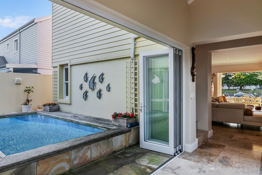 4 Bedroom Property for Sale in Thesen Islands Western Cape